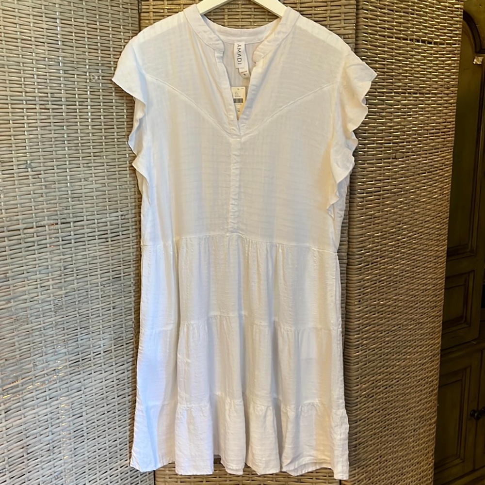 Anthropulty flutter sleeve white tiered dress. Knee length size XL. NWT, NWB